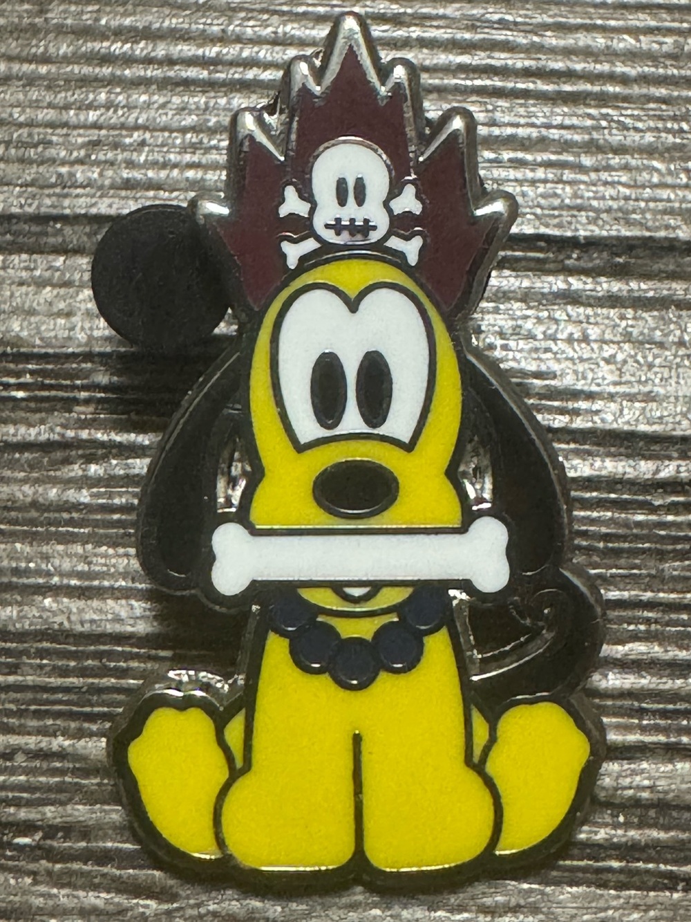 5/$25 Disney Pirates of the Caribbean Pluto Pin